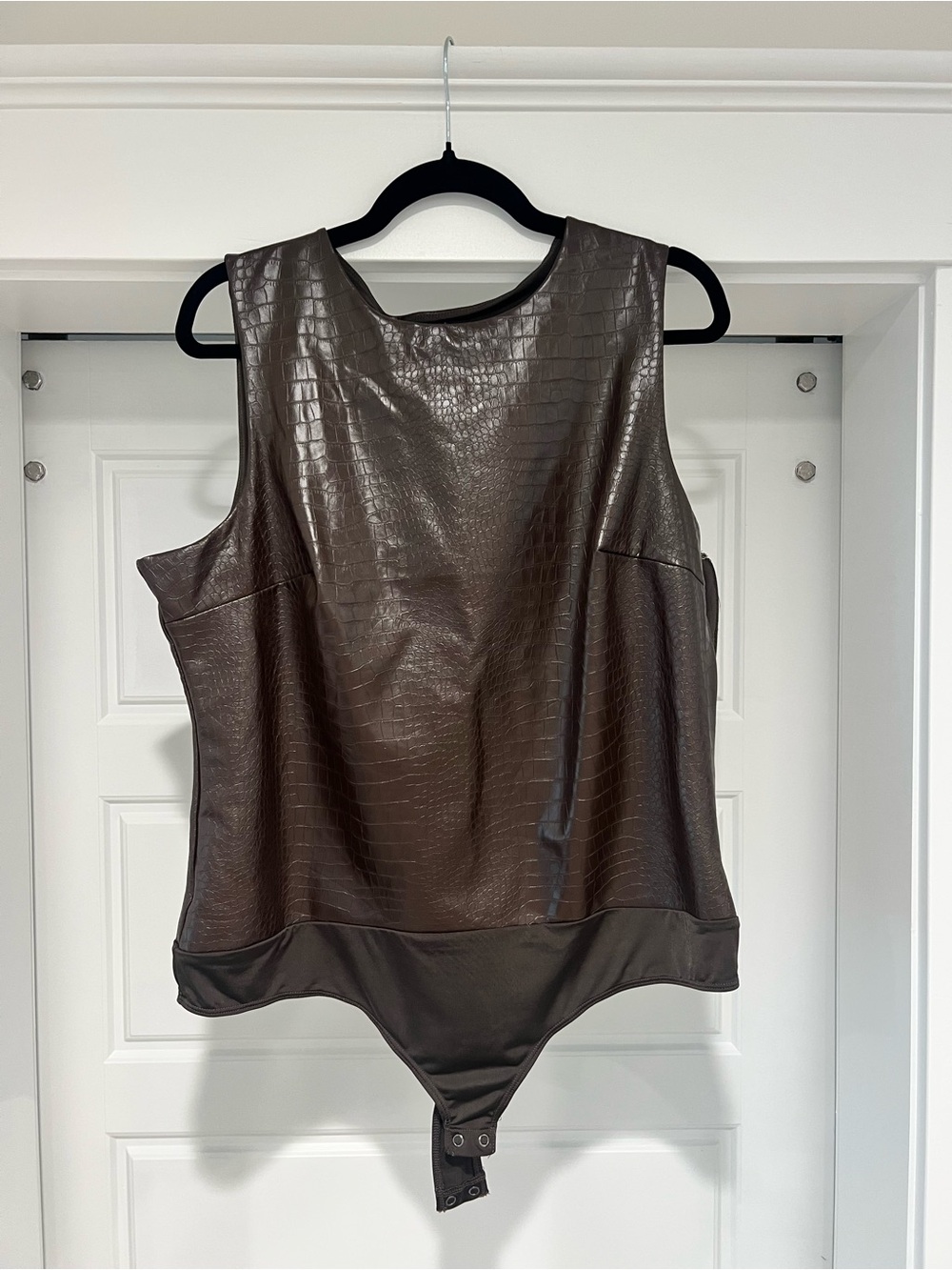 Express Faux Croc Sleeveless Bodysuit - Dark Brown